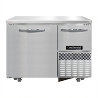 Continental Refrigerator FA43SN-U 43