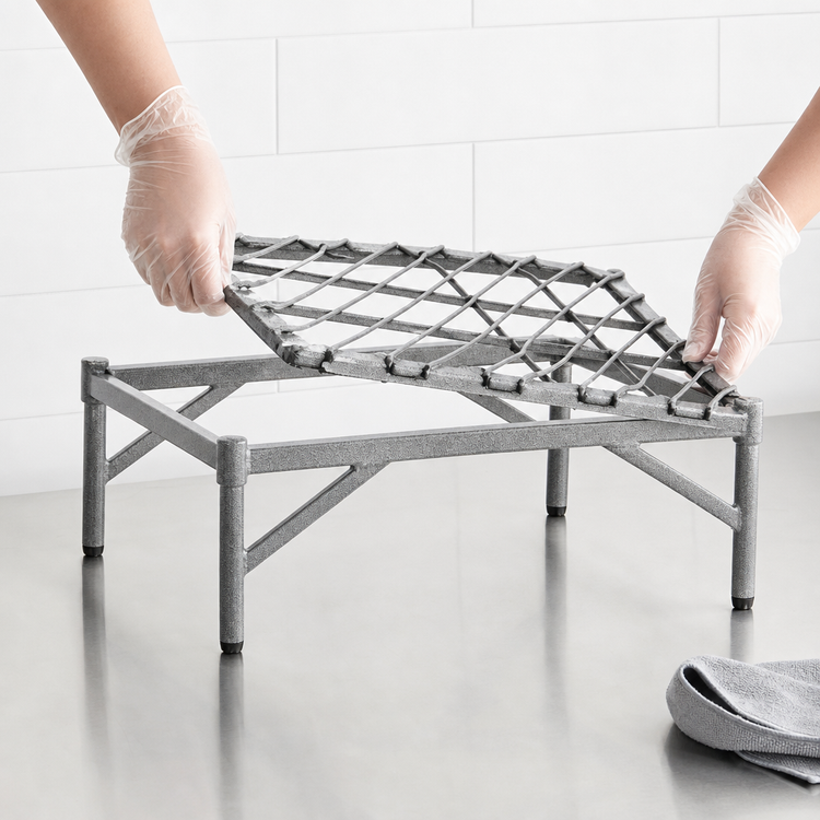 Product image #3 for Metro Super Erecta Wire Dunnage Rack with Lift-Off Mat, 24"W x 18"D x 14.5"H, Metroseal 3 Epoxy-Coated, 1600 lb. Capacity