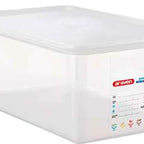 Thumbnail image #2 for CFS Brands Araven 03038 GN 1/1 Rectangular Food Storage Container and Lid, 29.6 Qt, Clear Polypropylene, Airtight Case of 6