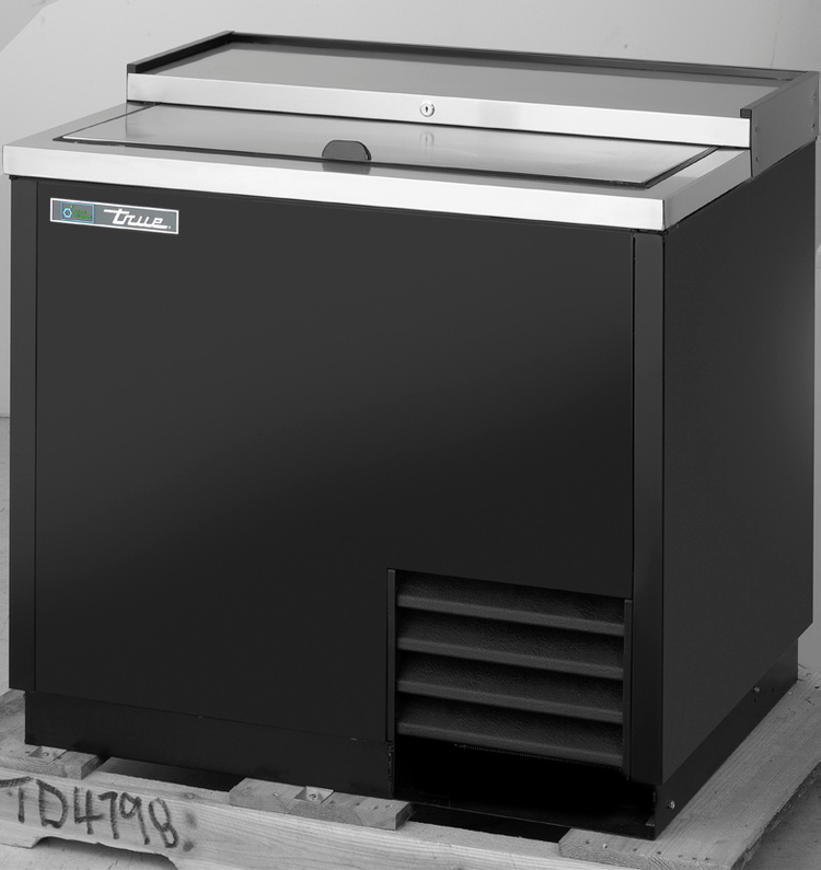 Product image #5 for True 36-Inch Flat Top Bottle Cooler with Stainless Steel Countertop, 1 Lid, and Black Exterior