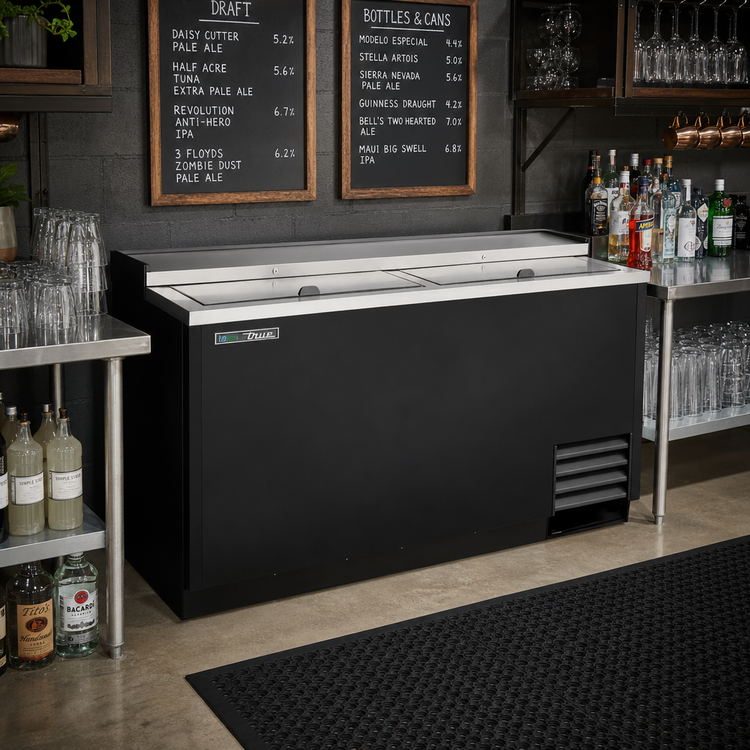 Product image #2 for True TD-65-24-HC Flat Top Bottle Cooler with 2 Lids, 22-Case Capacity