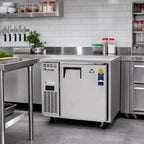 Thumbnail image #2 for Everest Refrigeration ETF1-24 Undercounter Worktop Freezer, 6.0 Cu. Ft., 1 Solid Locking Door, Stainless Steel, Side-Mounted Self-Contained