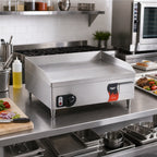 Thumbnail image #2 for Vollrath Cayenne® 40716 24-Inch Countertop Electric Flat-Top Griddle, 220V 3000W, Thermostatic Smooth Steel
