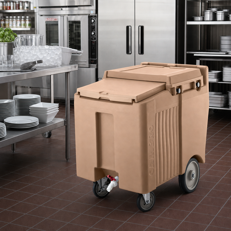 Product image #3 for Cambro SlidingLid™ Mobile Ice Caddy, 125 lb Capacity, Coffee Beige