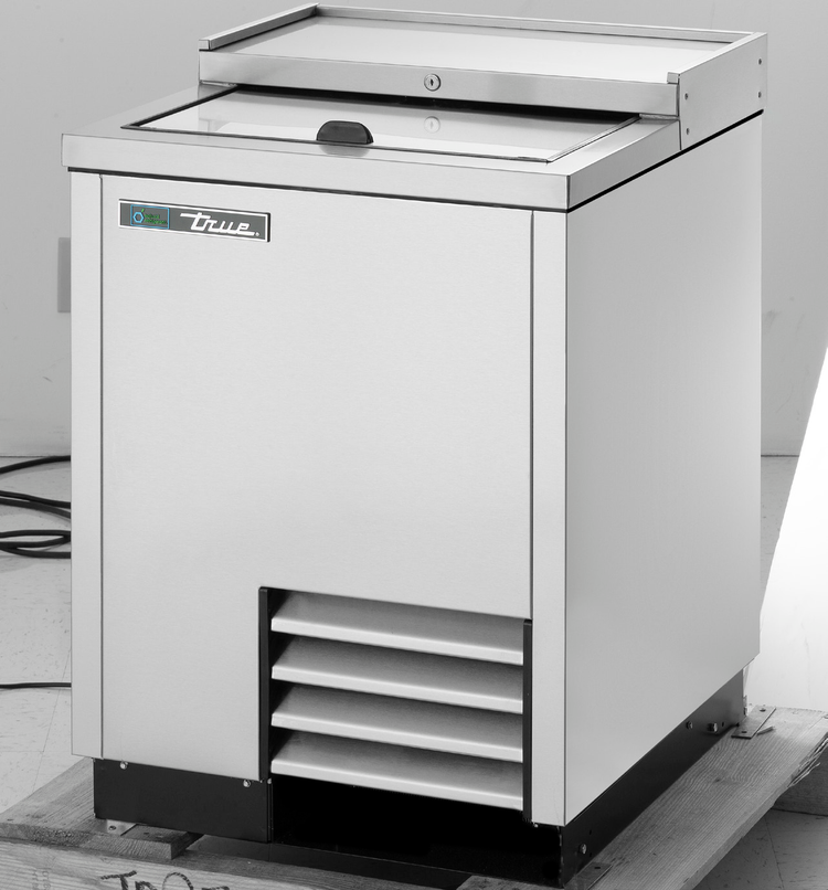 Product image #5 for True TD-24-7-S-HC Flat-Top Horizontal Deep-Well Bottle Cooler, 4.5 Cases, Stainless Steel, R290