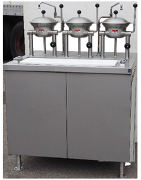 Southbend Steam Gas-Fired Oyster Bar Kettle/Cabinet Assembly with 3 x 2-Liter Manual Tilt Kettles and 40-Inch Base