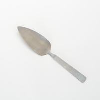 American Metalcraft Hammered 10-Inch 18/0 Stainless Steel Cake and Pie Server with Vintage Finish