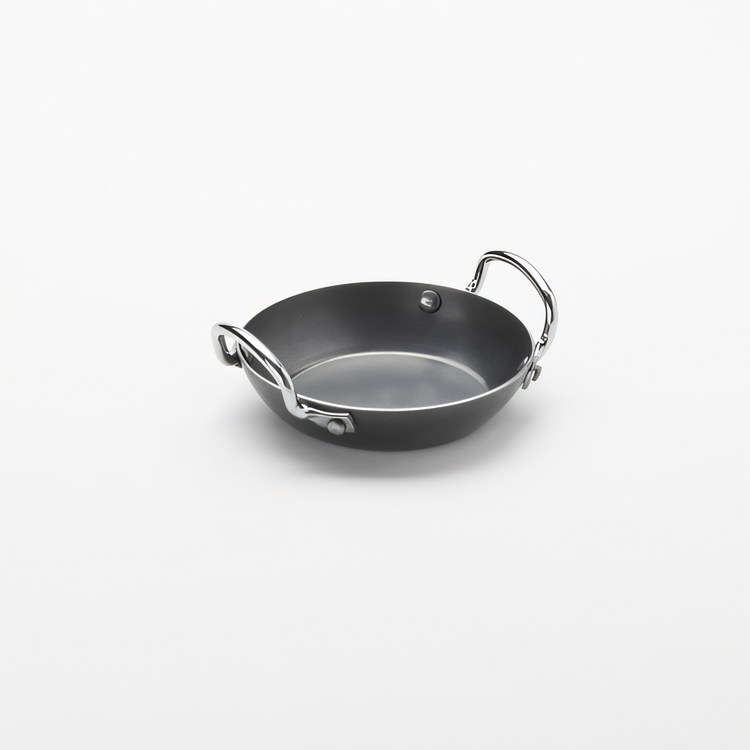 Product image #1 for American Metalcraft 8 oz. Black Steel Round Paella Pan, 6-Inch