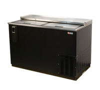 Pro-Line 50-Inch Flat Top Deep Well Horizontal Bottle Cooler with Sliding Doors, Black